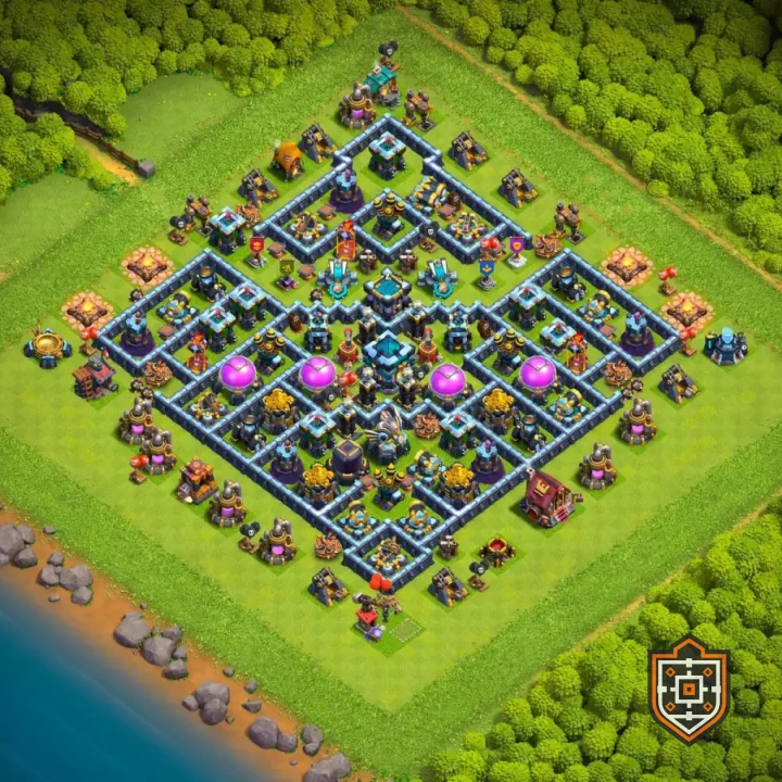 War Base · Level 13 · War · Farming